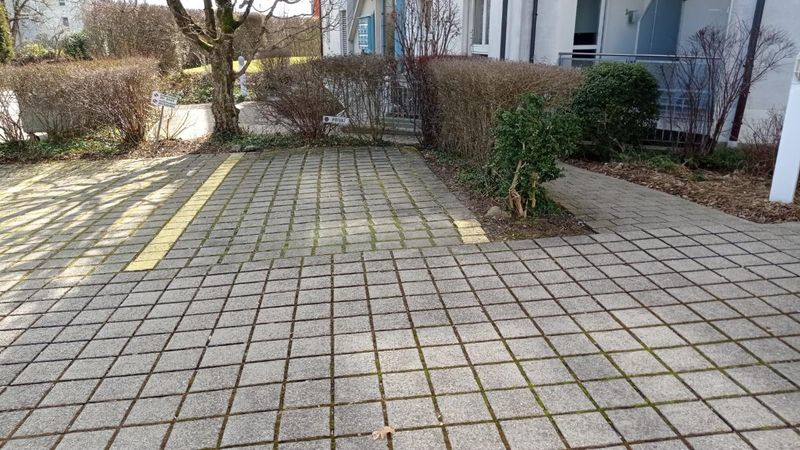 Parkplatz - 3