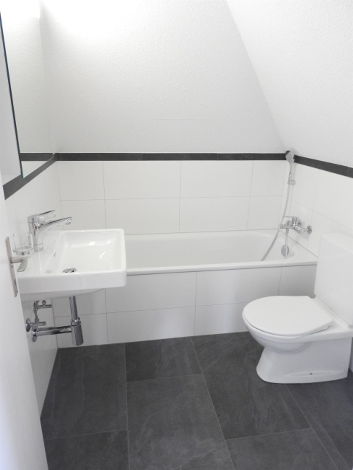 Charmante Dachwohnung - 2