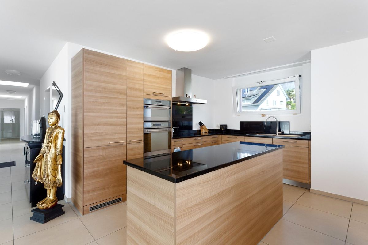 Einzigartige 5.5-Zimmer-Attikawohnung mit Traumterrasse in Bülach - 1