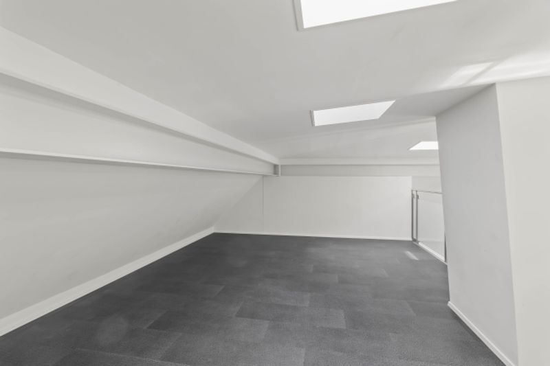Öffentliches Bieterverfahren - 3½-Zimmer-Dachwohnung an begehrter Lage in Bern - 7
