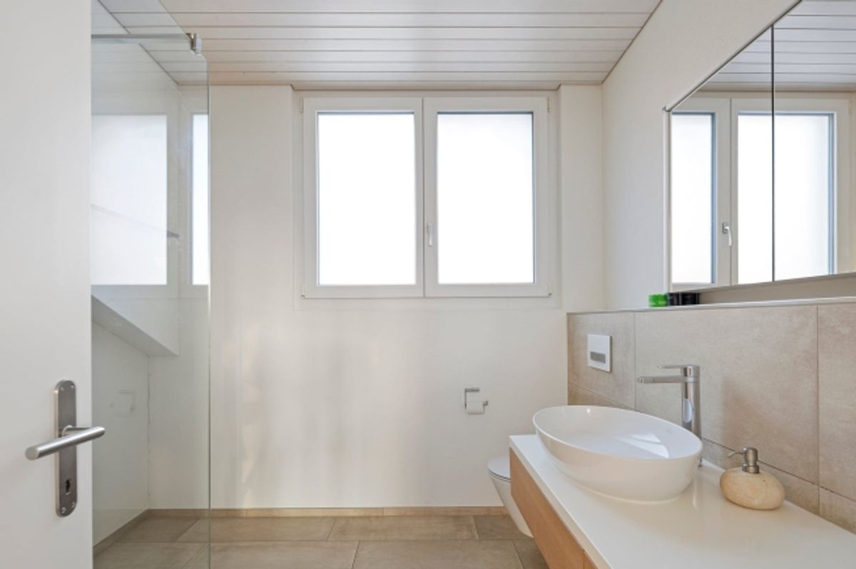 Teilseesicht mit zwei Loggias und modernem Ausbau - 9