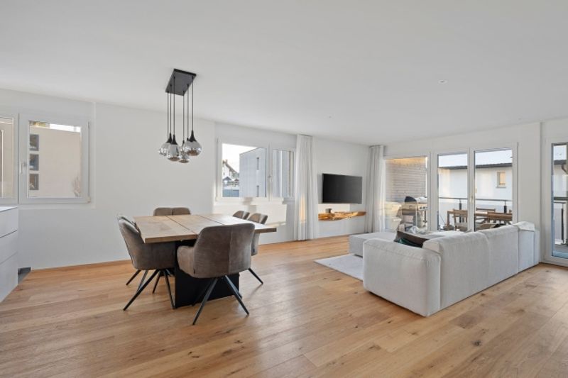 Teilseesicht mit zwei Loggias und modernem Ausbau - 2