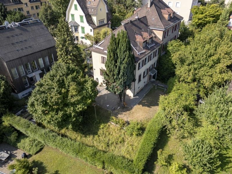 Wohnen an zentraler und ruhiger Quartierslage - 1