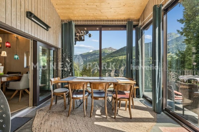 Saniertes 4.5-Zimmer-Einfamilienhaus an Südhang-Sonnenlage über Chur - 3