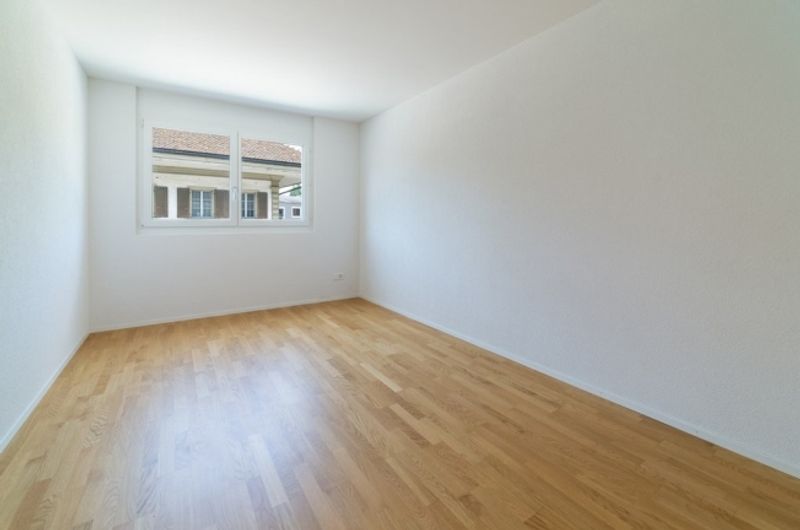 GEMÜTLICHE 3.5 ZIMMER-WOHNUNG IN HUTTWIL - 6