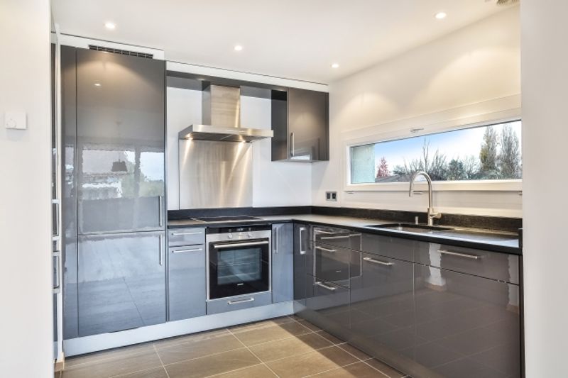 Große 3,5-Zimmer-Wohnung - 4