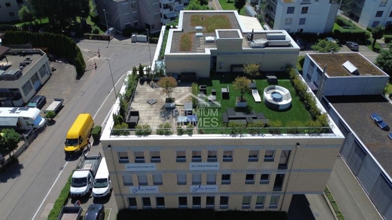 Viel Raum für Ihre Geschäftsidee - Büro, Showroom & Lager - 2