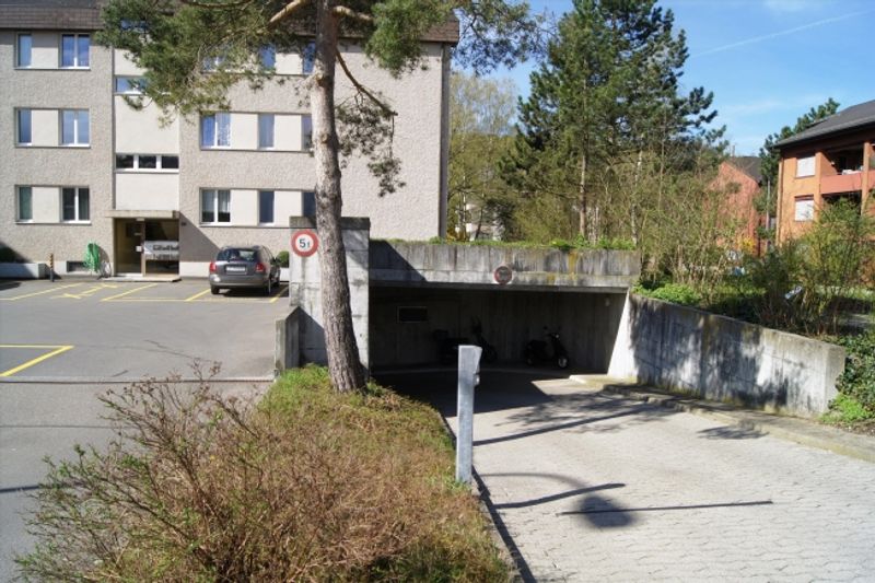 Einstellplatz zu vermieten in Embrach - 1