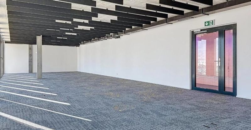 Bureau de 117 m² au 2e étage - Cour de Gare, Sion - 2