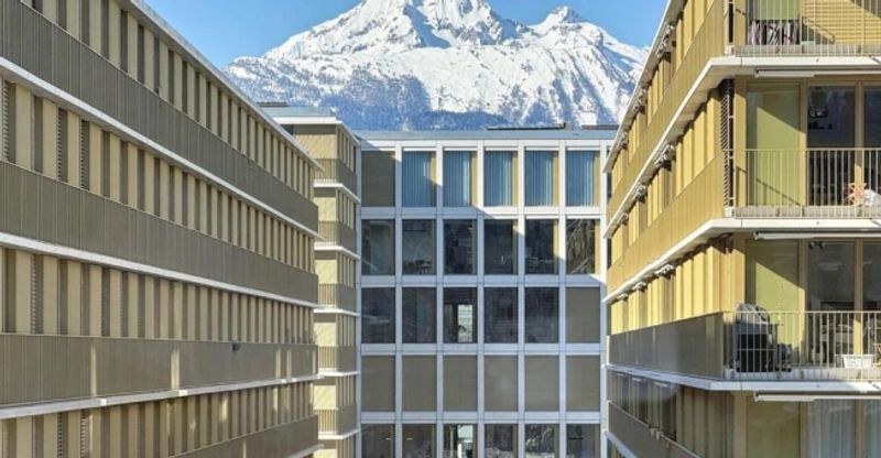 Bureau de 142 m² au 3e étage - Cour de Gare, Sion - 1