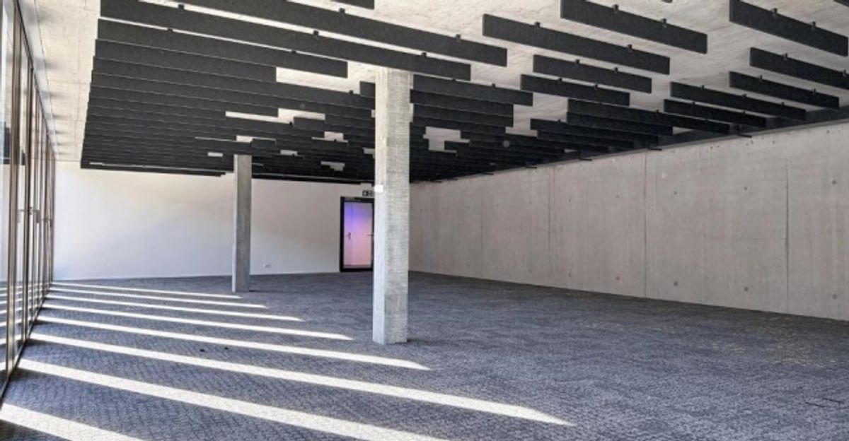 Bureau de 142 m² au 3e étage - Cour de Gare, Sion - 2