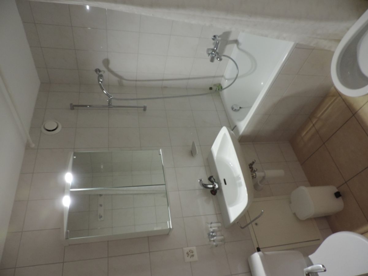 Südlich ausgerichtete, zweizimmerige Wohnung am Mont de Vercorin – ab dem 26.01.11 - 6