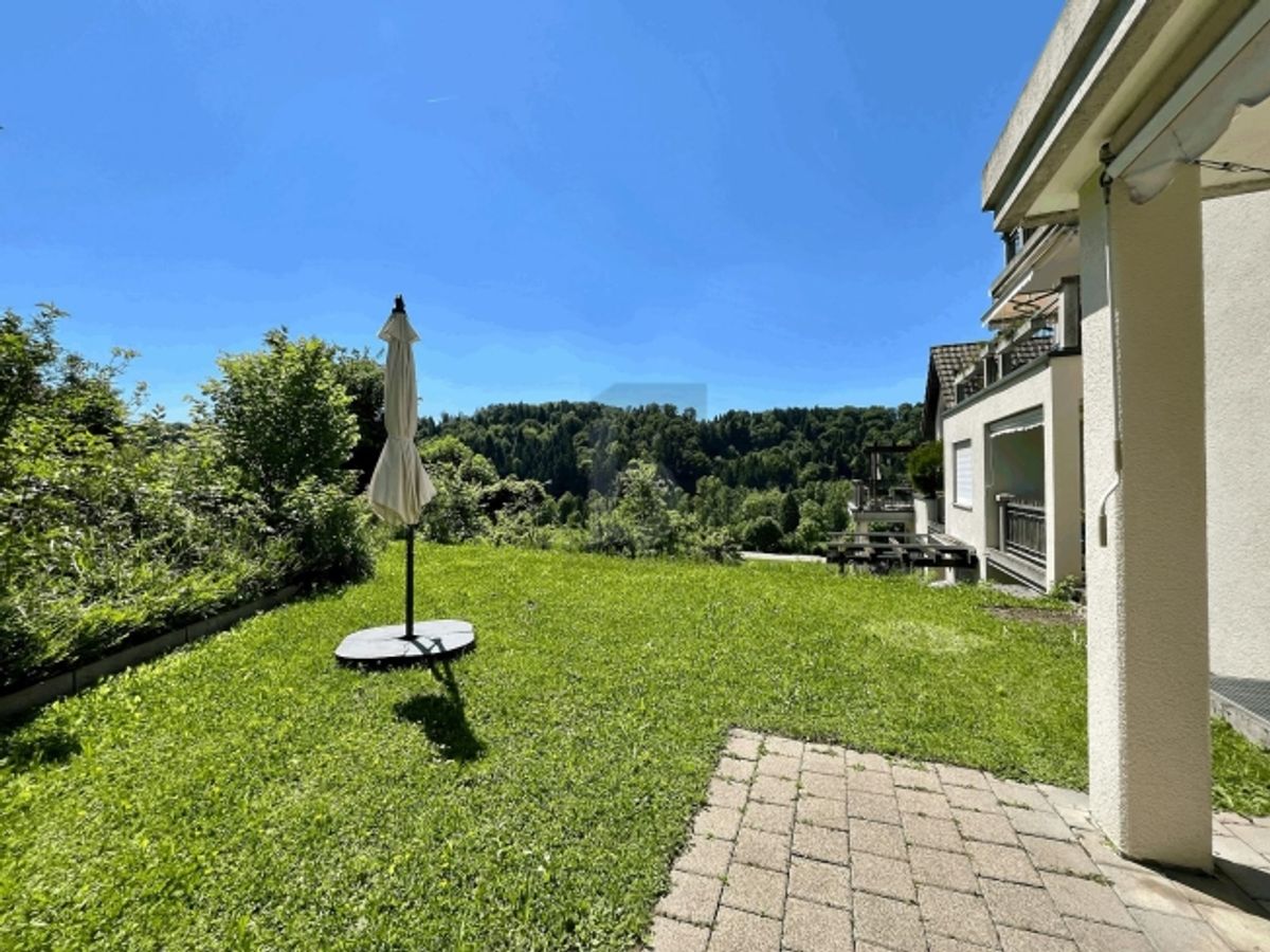 MIT SONNIGEM GARTEN IM ALLEINIGEN NUTZUNGSRECHT - 1