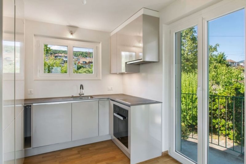 Corcelles, eine wunderschöne 3,5-Zimmer-Wohnung mit Balkon, Garage, Parkplatz - 3