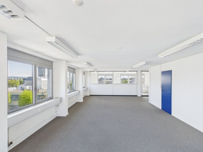 Bezugsbereites Büro für 8–14 Mitarbeitende – 10 Min. zu Stettbach - 11