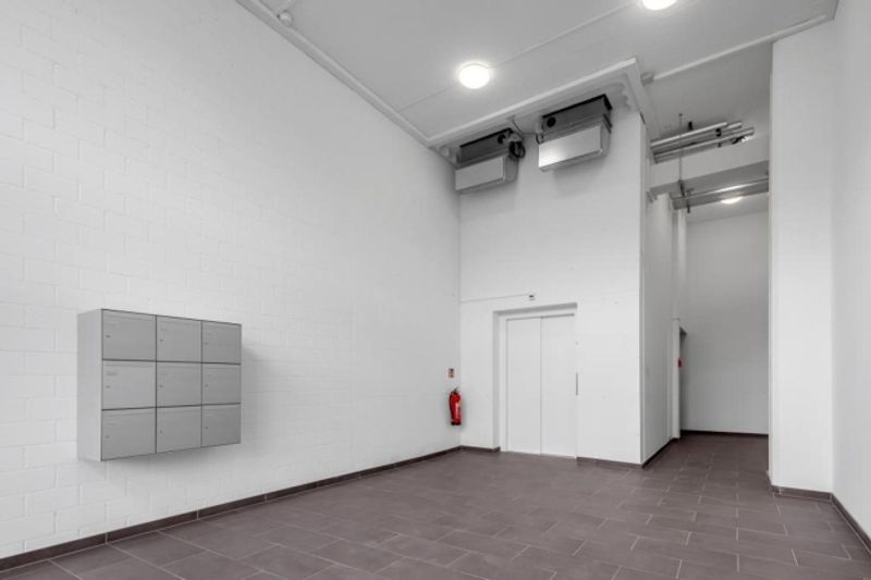 ausgebaute und moderne Bürofläche im Industrial-Look - 10