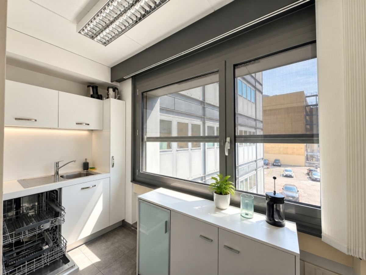 BÜRO IN ZENTRALER LAGE - 5