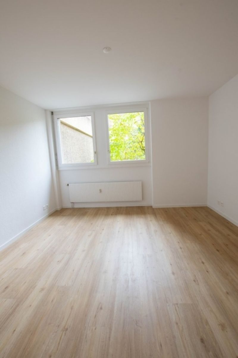 Wunderschöne 2.5-Zimmerwohnung mit Sitzplatz zu vermieten - 5