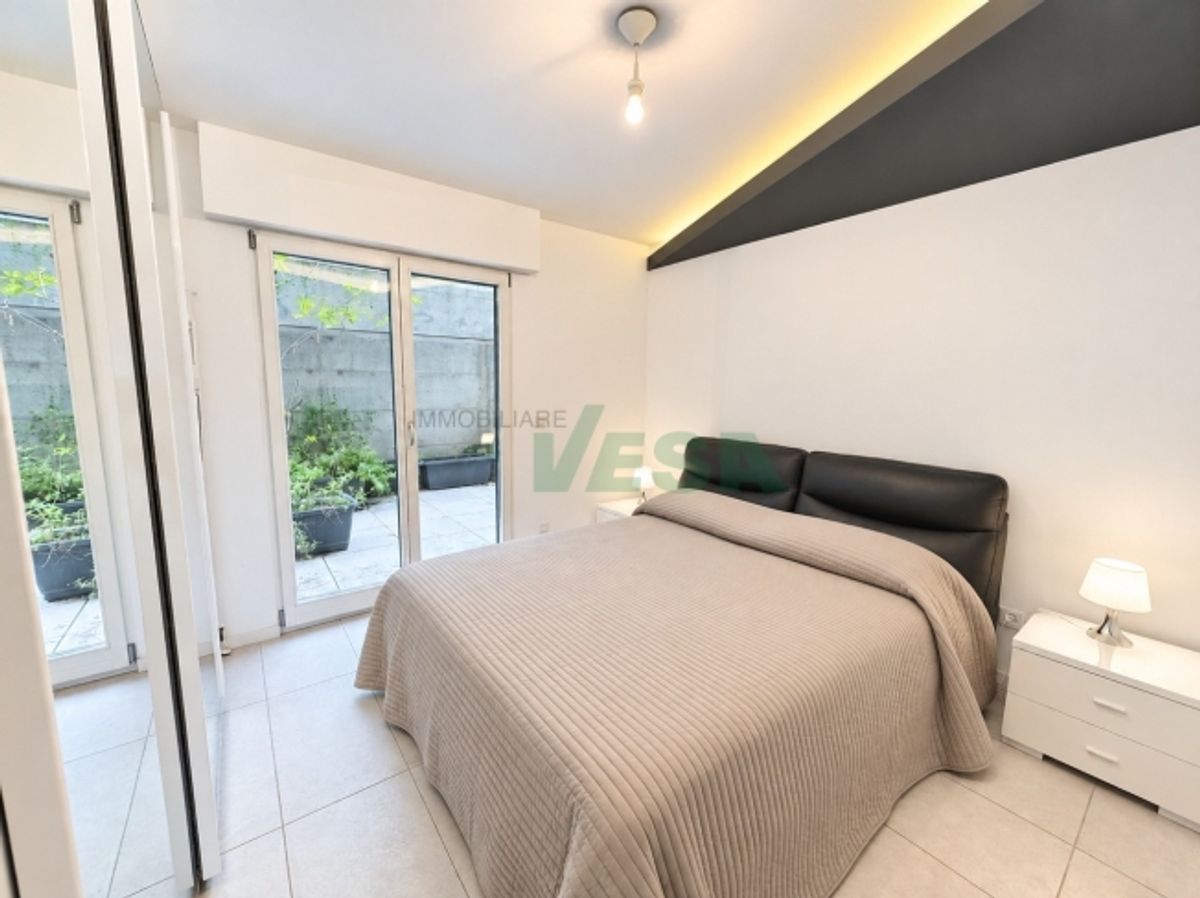 Moderne und helle 2-Zimmer-Wohnung mit Seeblick und grosser Terrasse - 5