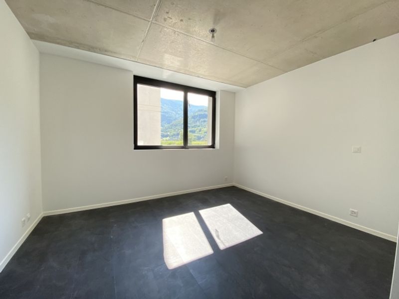 Prächtige, moderne 2,5-Zimmer-Wohnung in Sion - 3