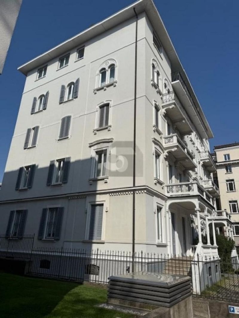 PRESTIGIOSO PALAZZO NEL CUORE DI LUGANO - 2