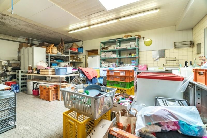 Gewerberäumlichkeiten mit Charme und Potential im Zentrum von Raron - 8