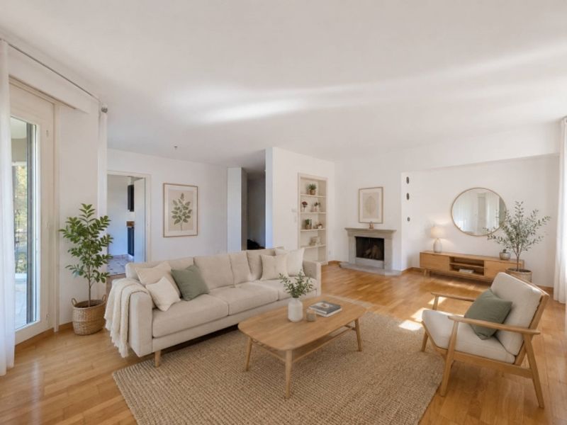 Elegante 4,5-Zimmer-Familienwohnung mit Kamin und Loggia - 1