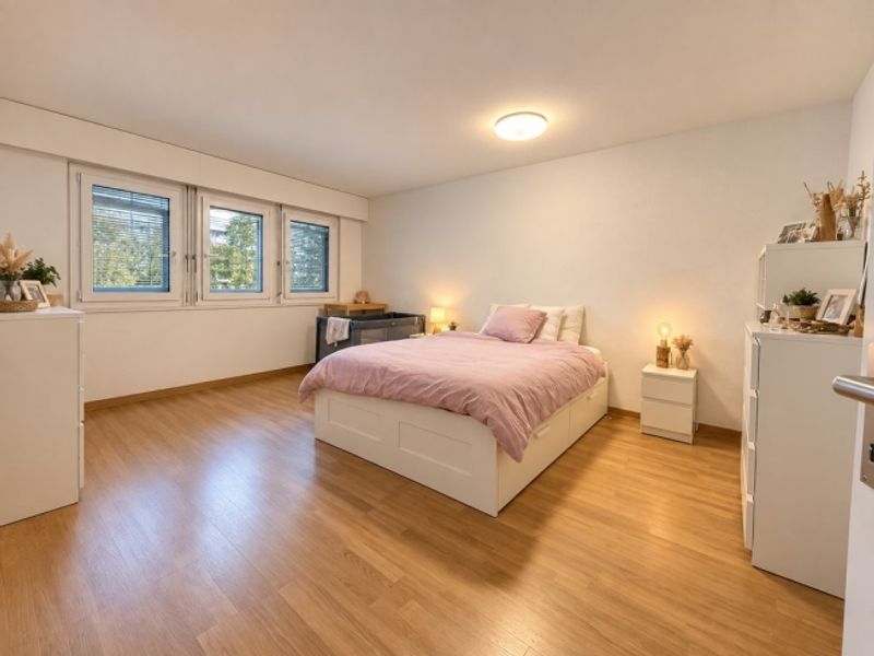 3,5-Zimmer-Wohnung zur Miete mit Umkleideraum im 2. Stock - 4