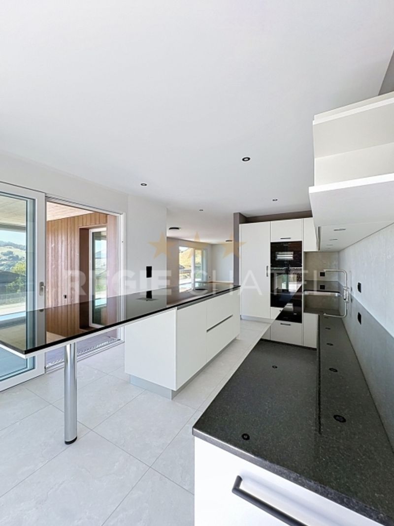 Außergewöhnliche Wohnung mit Seeblick - 4