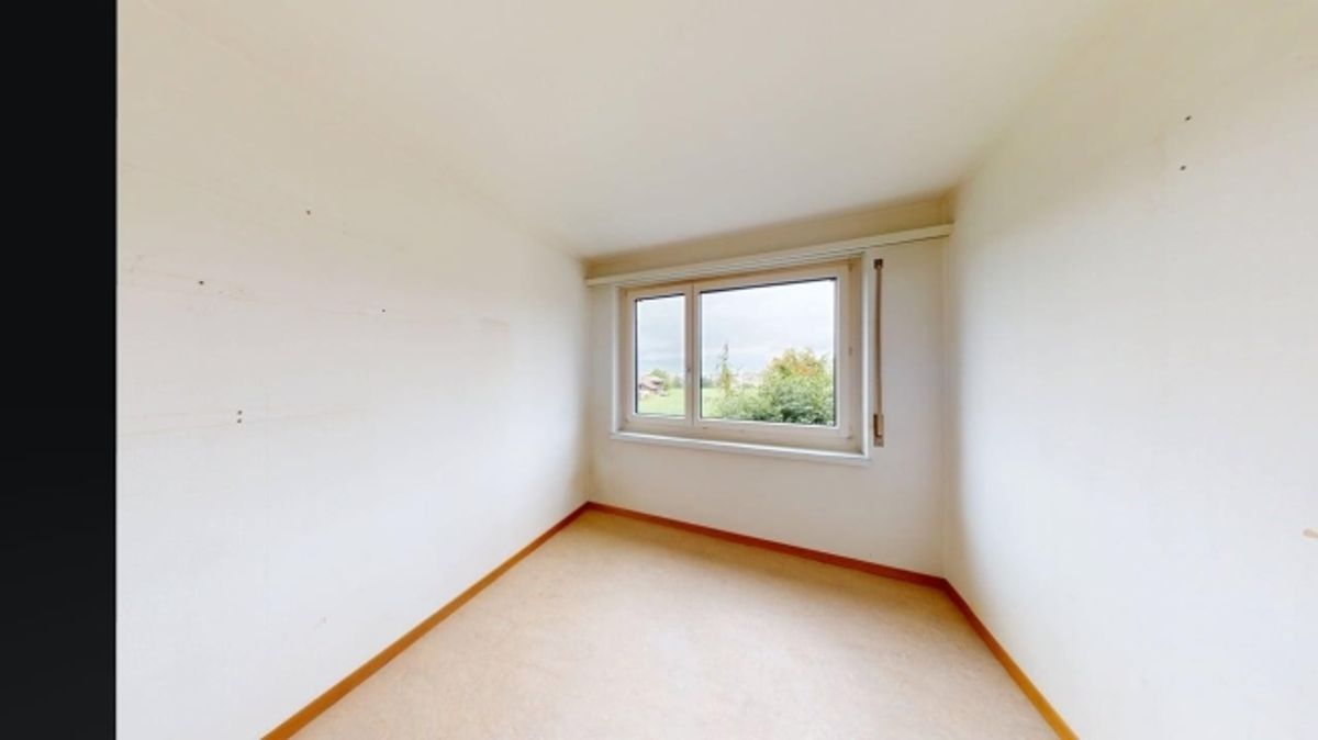 Helle 4-Zimmer-Wohnung im 2. OG  ruhig wohnen in Uetikon am See | BEFRISTET - 1