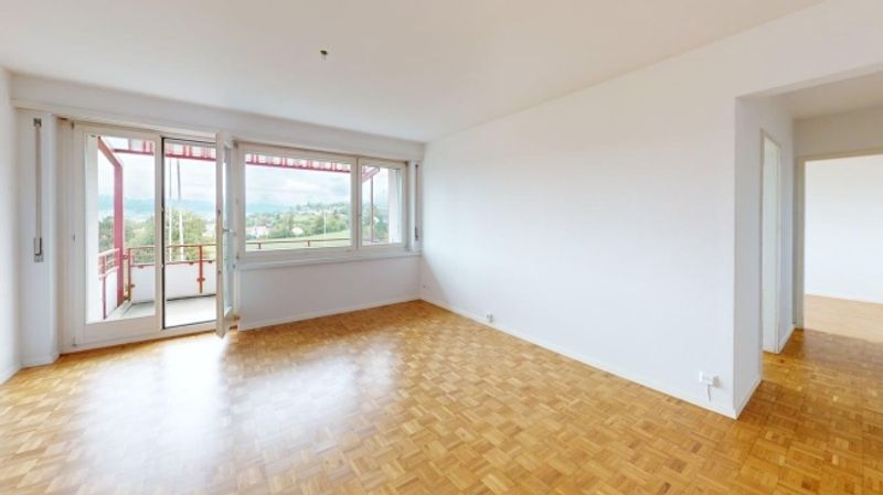 Helle 4-Zimmer-Wohnung im 2. OG  ruhig wohnen in Uetikon am See | BEFRISTET - 1