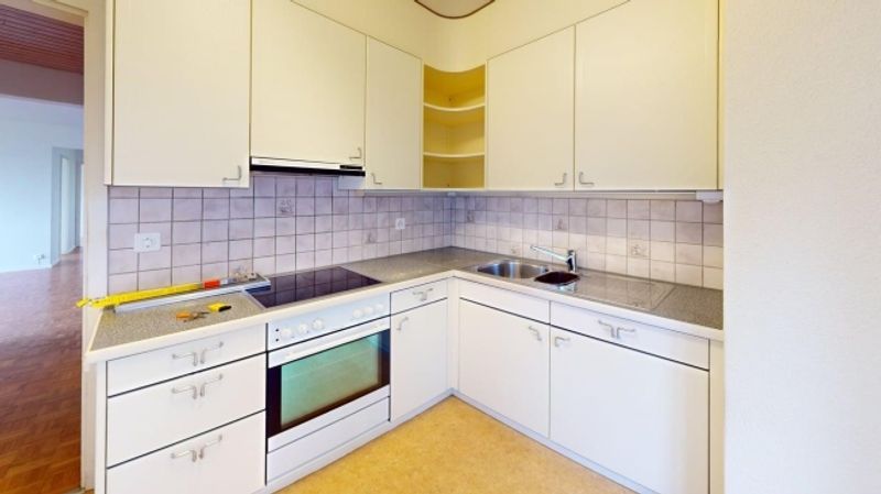 Helle 4-Zimmer-Wohnung im 2. OG  ruhig wohnen in Uetikon am See | BEFRISTET - 3