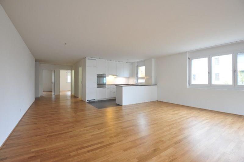 Familienwohnung im Herzen von Adlikon - 2
