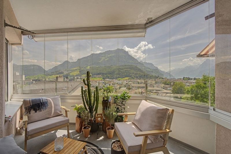 Wohnung mit unverbaubarer Panoramaaussicht und Wellnessbereich - 1