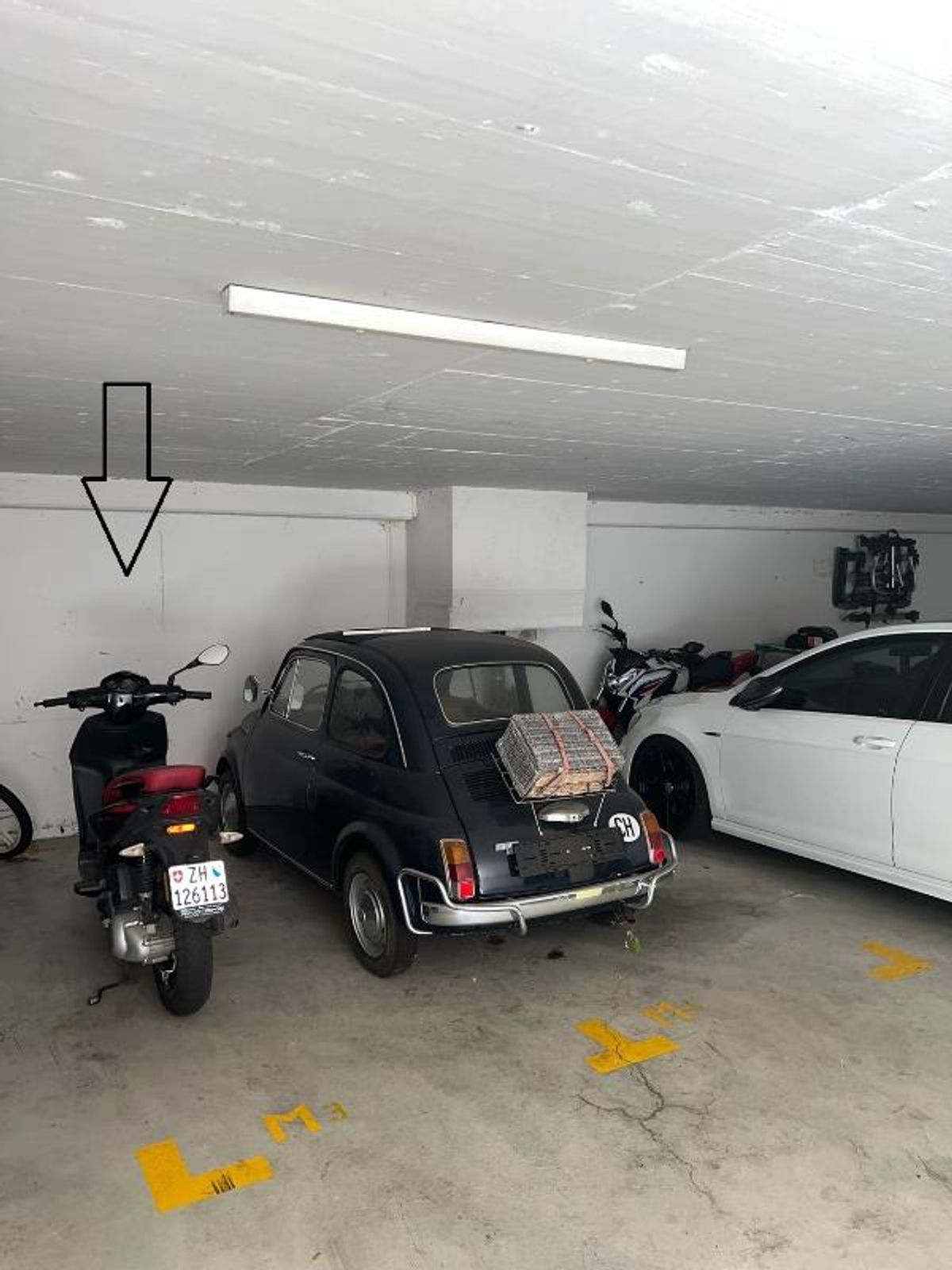 Moto Hallenplatz - 1