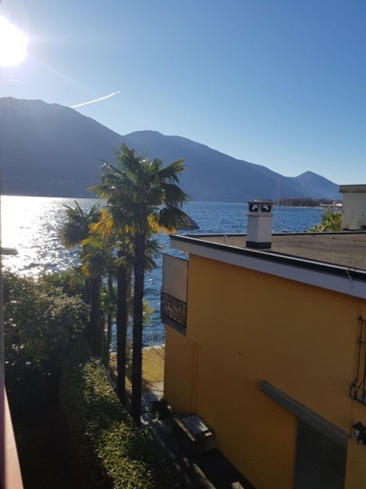 MINUSIO, 2 1/2 Zimmerwohnung direkt am See zu vermieten - 1