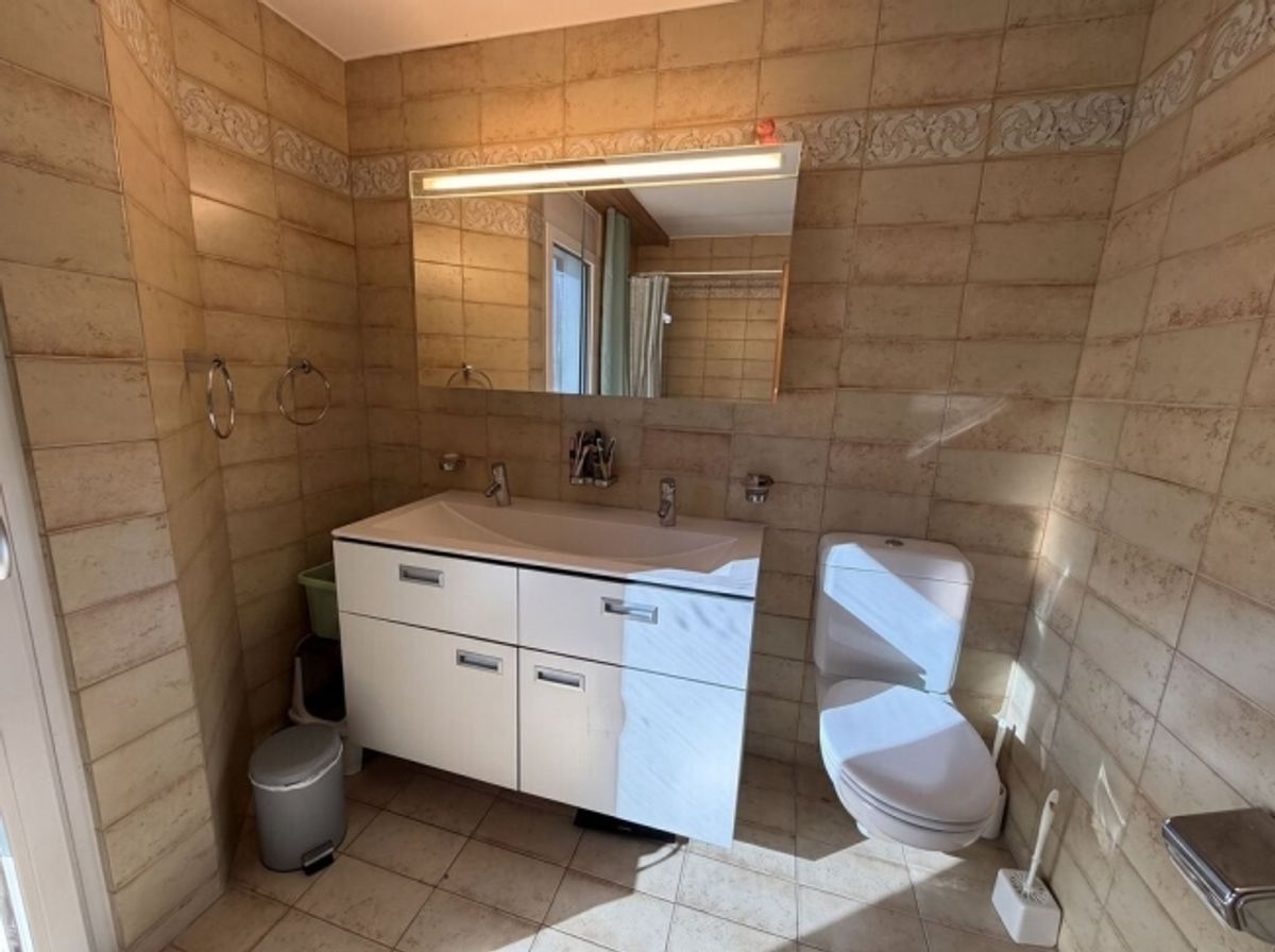 Ankommen und wohlfühlen Helle 3.5-Zimmer-Dachwohnung in Felsberg - 7
