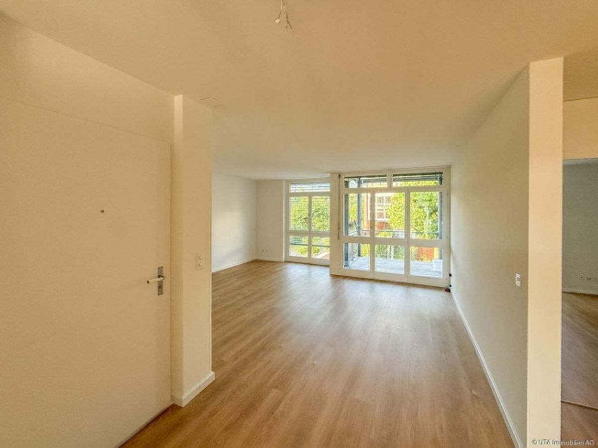 Schöne helle Wohnung mit neuem Ausbaustandard - 2