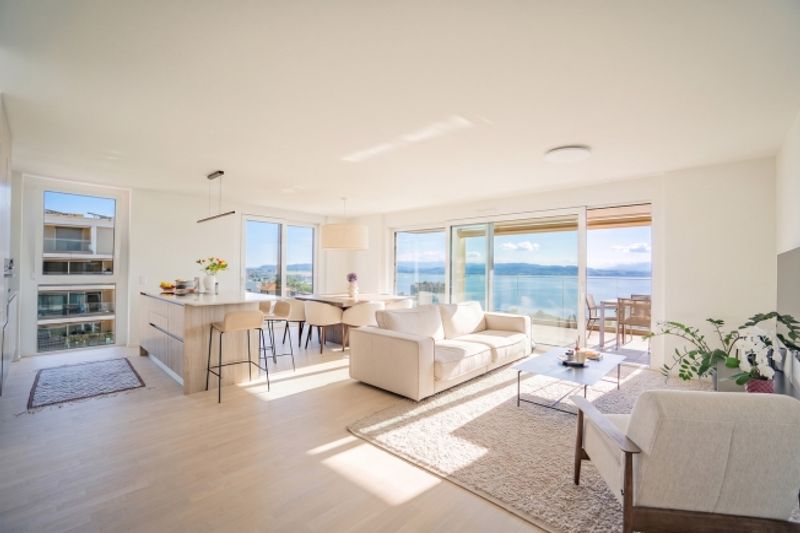 Eine außergewöhnliche 4,5-Zimmer-Wohnung mit Blick auf den Neuchâtelsee - 1
