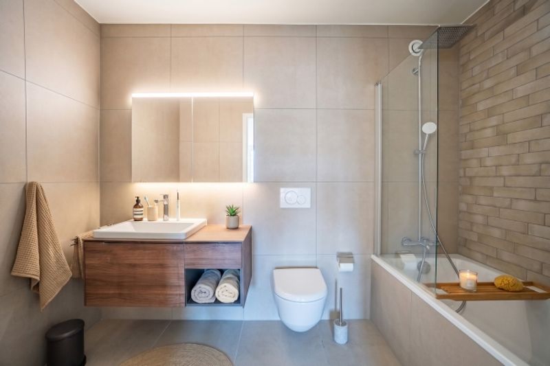 Eine außergewöhnliche 4,5-Zimmer-Wohnung mit Blick auf den Neuchâtelsee - 4
