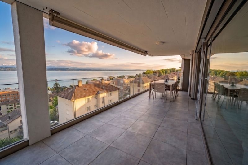 Eine außergewöhnliche 4,5-Zimmer-Wohnung mit Blick auf den Neuchâtelsee - 5