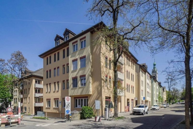 Wohnen an ruhiger und sonniger Zentrumslage - 1