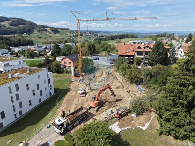 WUNDERSCHÖNE 4.5 ZIMMERWOHNUNG MIT BALKON - 3