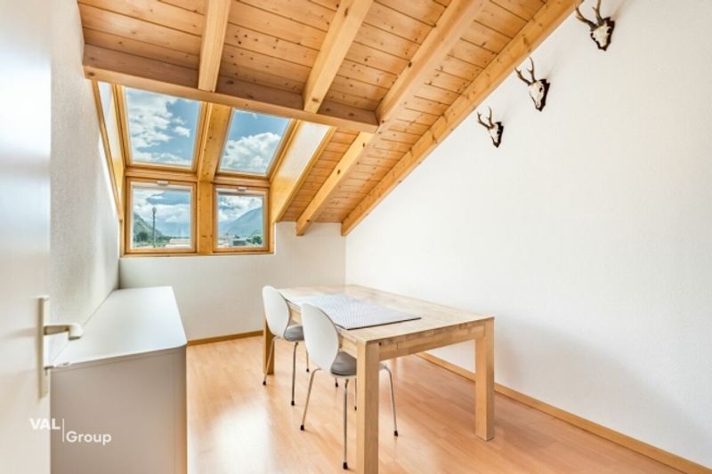 Charakter, Licht und Bergsicht 4½-Zimmer-Dachwohnung im Zentrum von Visp - 7