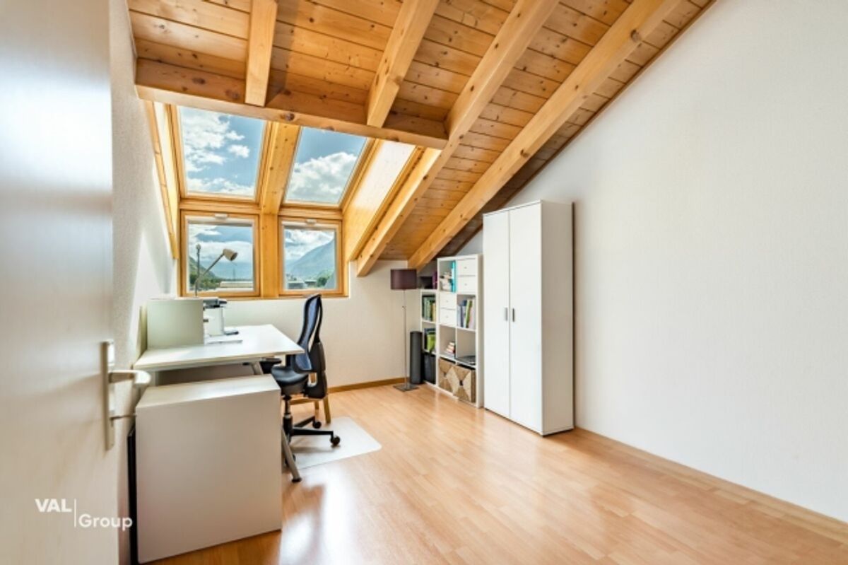 Charakter, Licht und Bergsicht 4½-Zimmer-Dachwohnung im Zentrum von Visp - 7