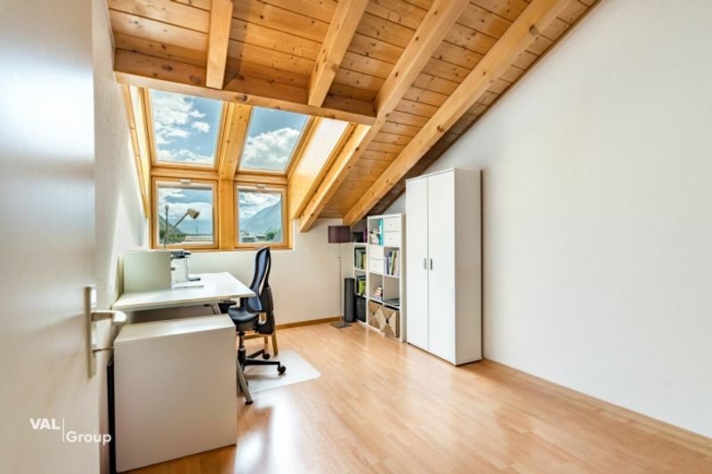 Charakter, Licht und Bergsicht 4½-Zimmer-Dachwohnung im Zentrum von Visp - 8