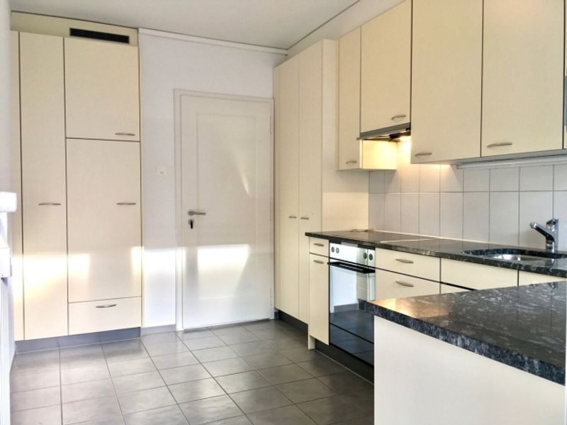 3-ZW à 81 m² im 2. OG - 3
