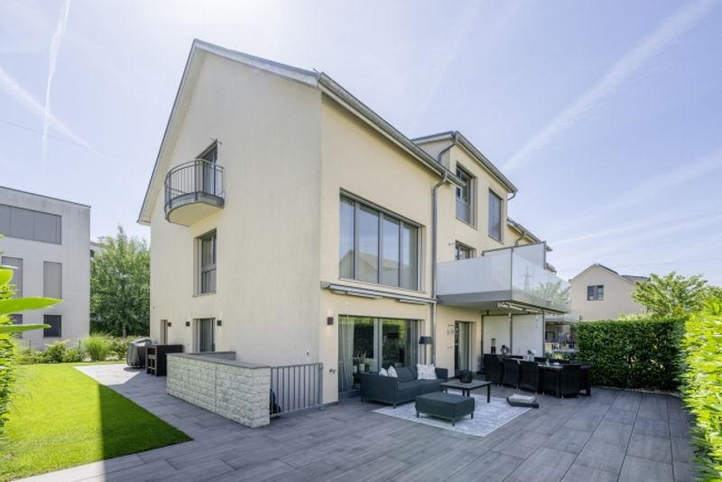 Doppeleinfamilienhaus mit privatem Garten in grüner Umgebung - 1