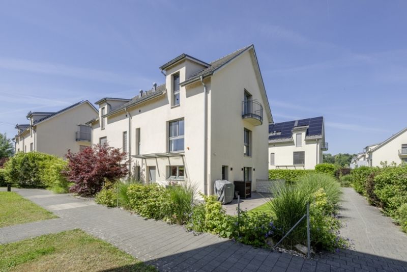 Doppeleinfamilienhaus mit privatem Garten in grüner Umgebung - 12