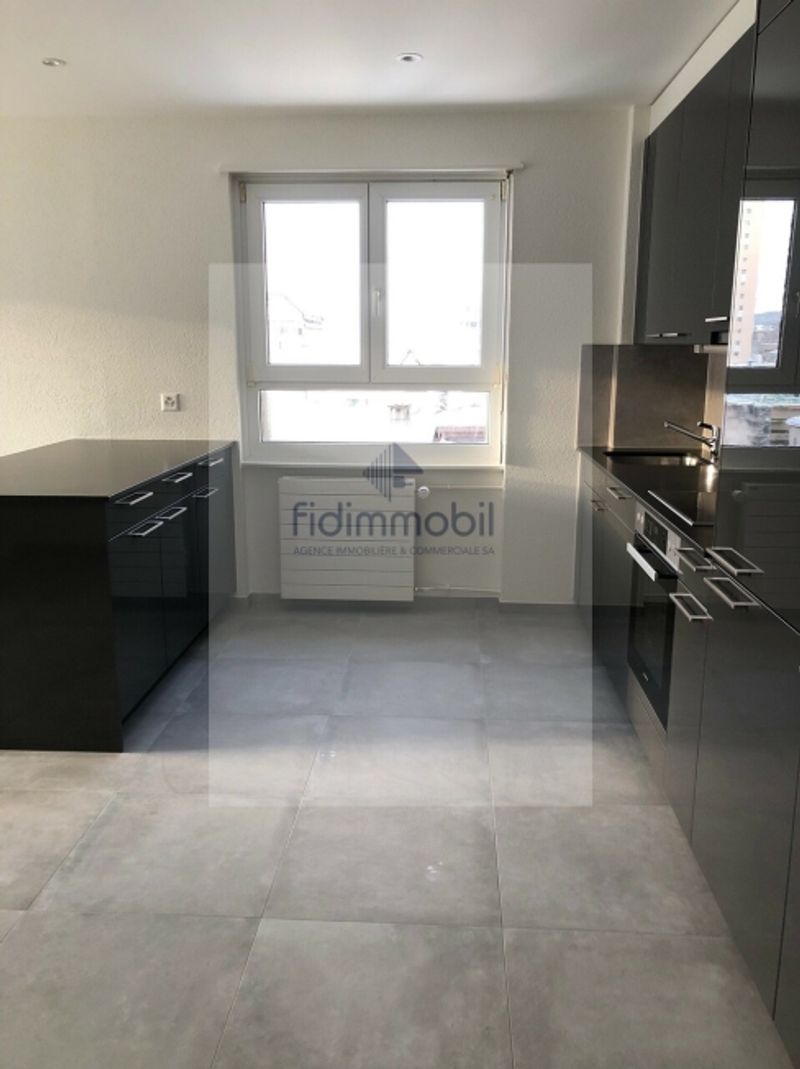 Wunderschöne renovierte 4-Zimmer-Wohnung, Léopold-Robert 31, La Chaux-de-Fonds - 2